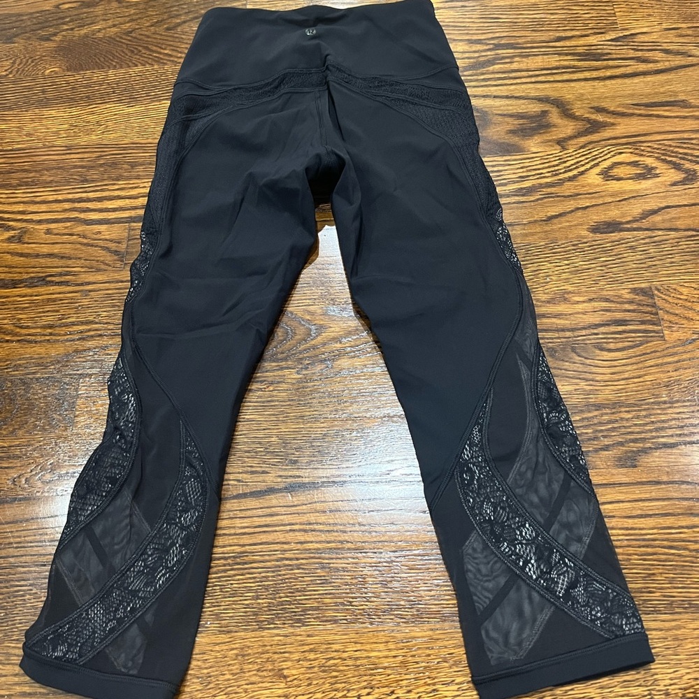 Lululemon Wunder Under Crop 21" Lace Pants Black- Size 6